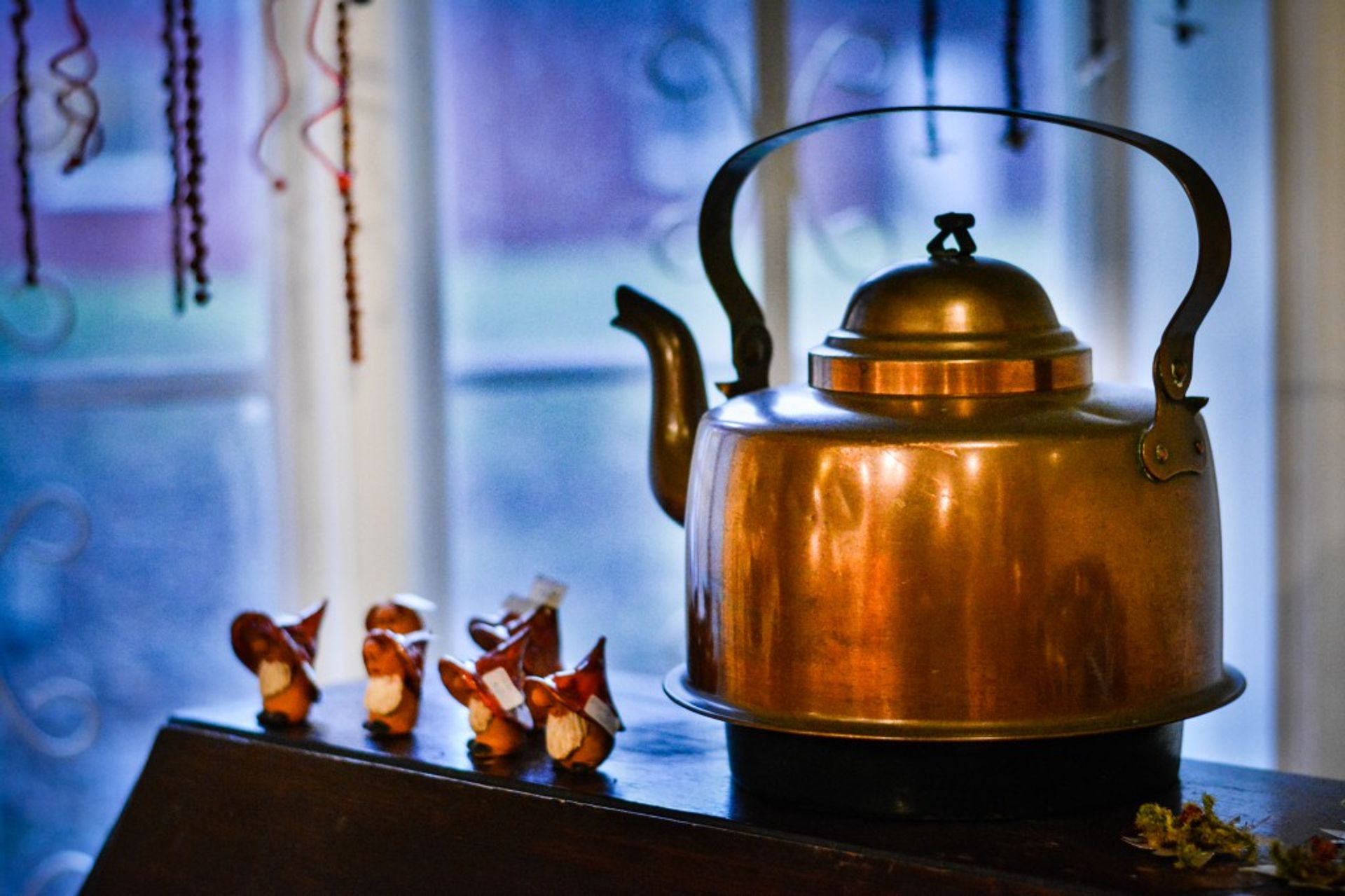 This copper kettle was so shiny, it demanded some extra attention