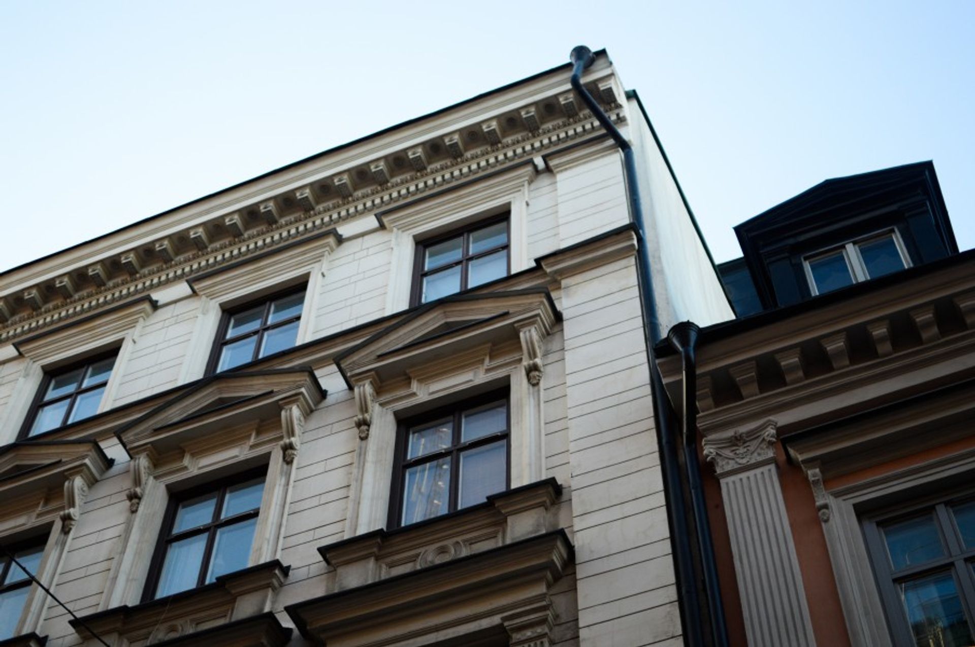 Exterior of an apartment building.