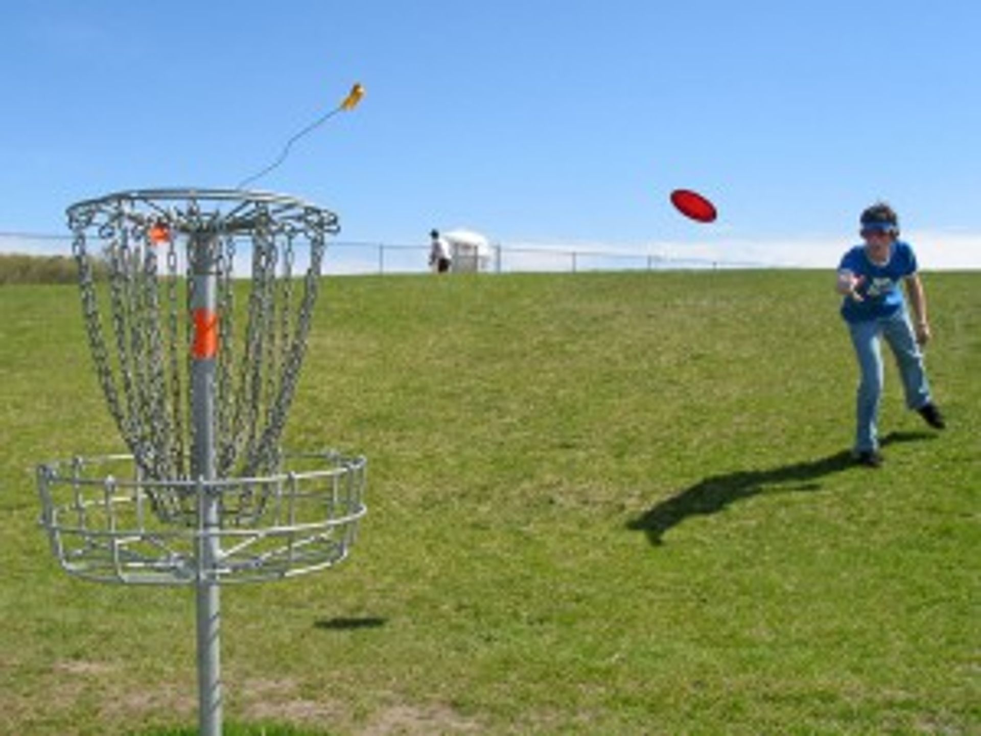 Диск гольф. Фрисби гольф. Disc Golf. Диск гольф игра.