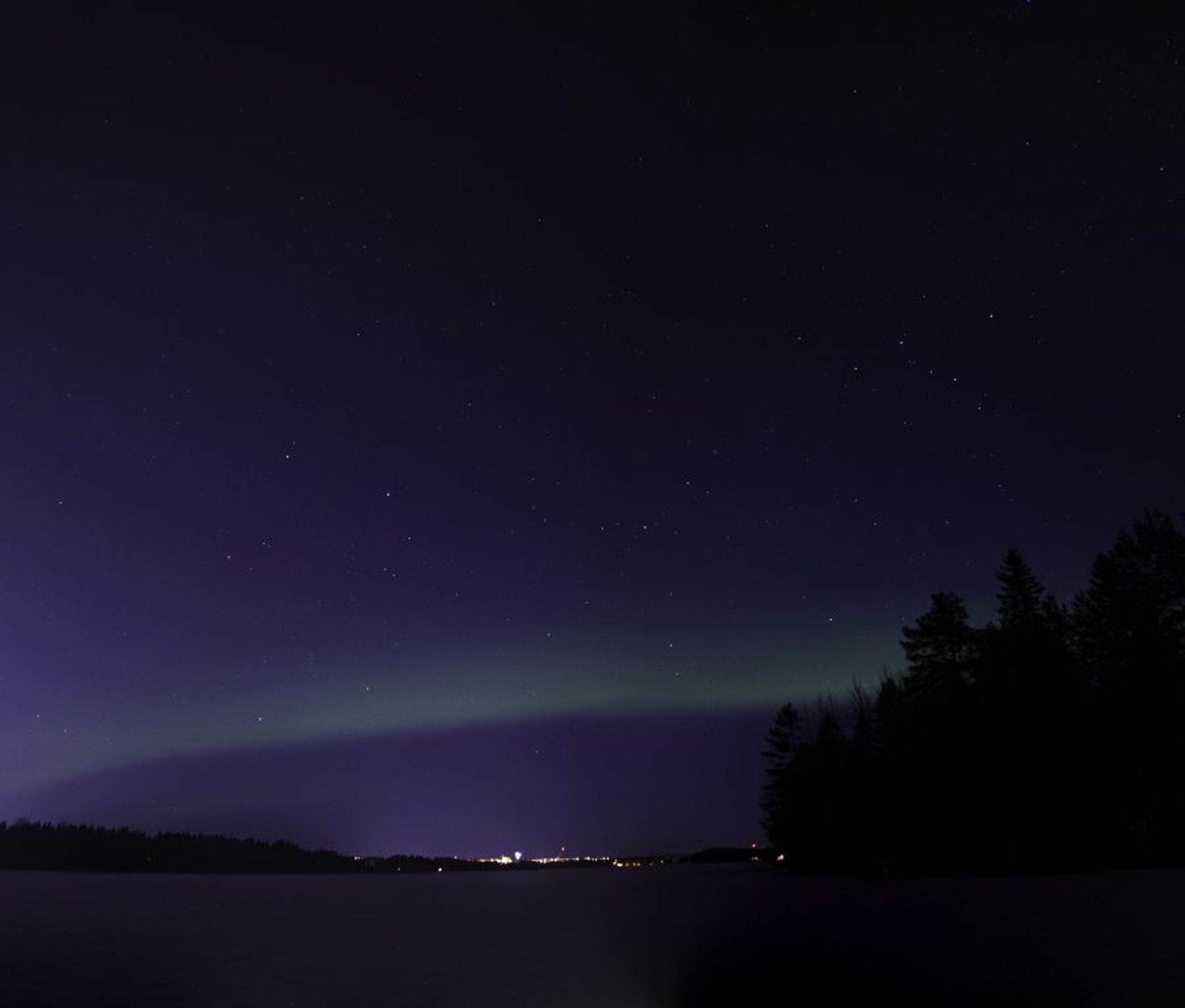 Northern_lights_umea