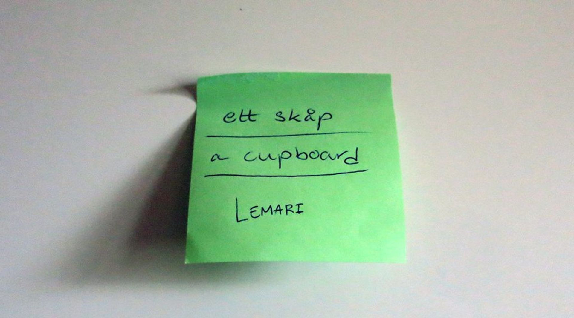 trilingual post it