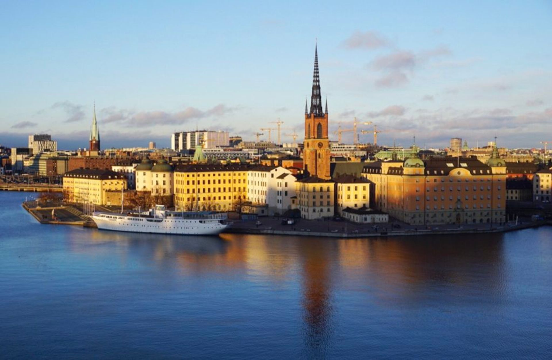 Stockholm right before sunset, Source: Inez