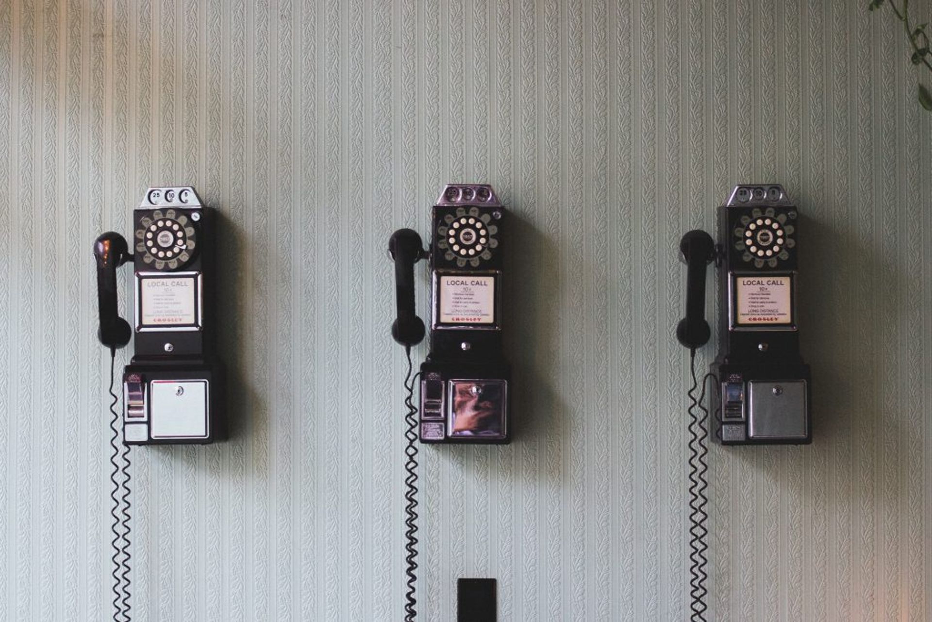 Vintage phones, Source: Unsplash, Pavan Trikutam