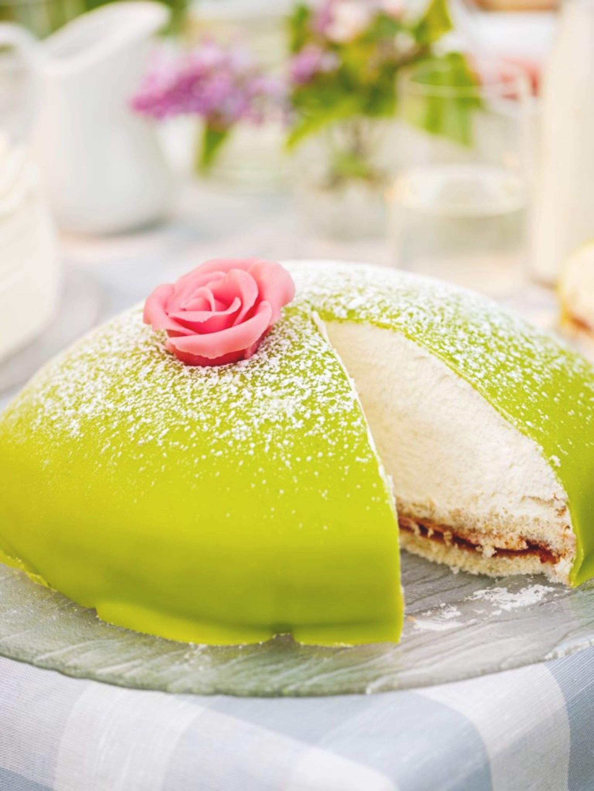 A Swedish princess cake recipe for a birthday! :) | lili's cakes