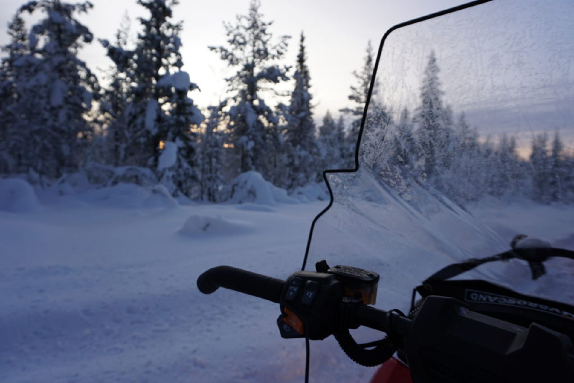 Snowmobile tour through Kiruna, Source: Inez