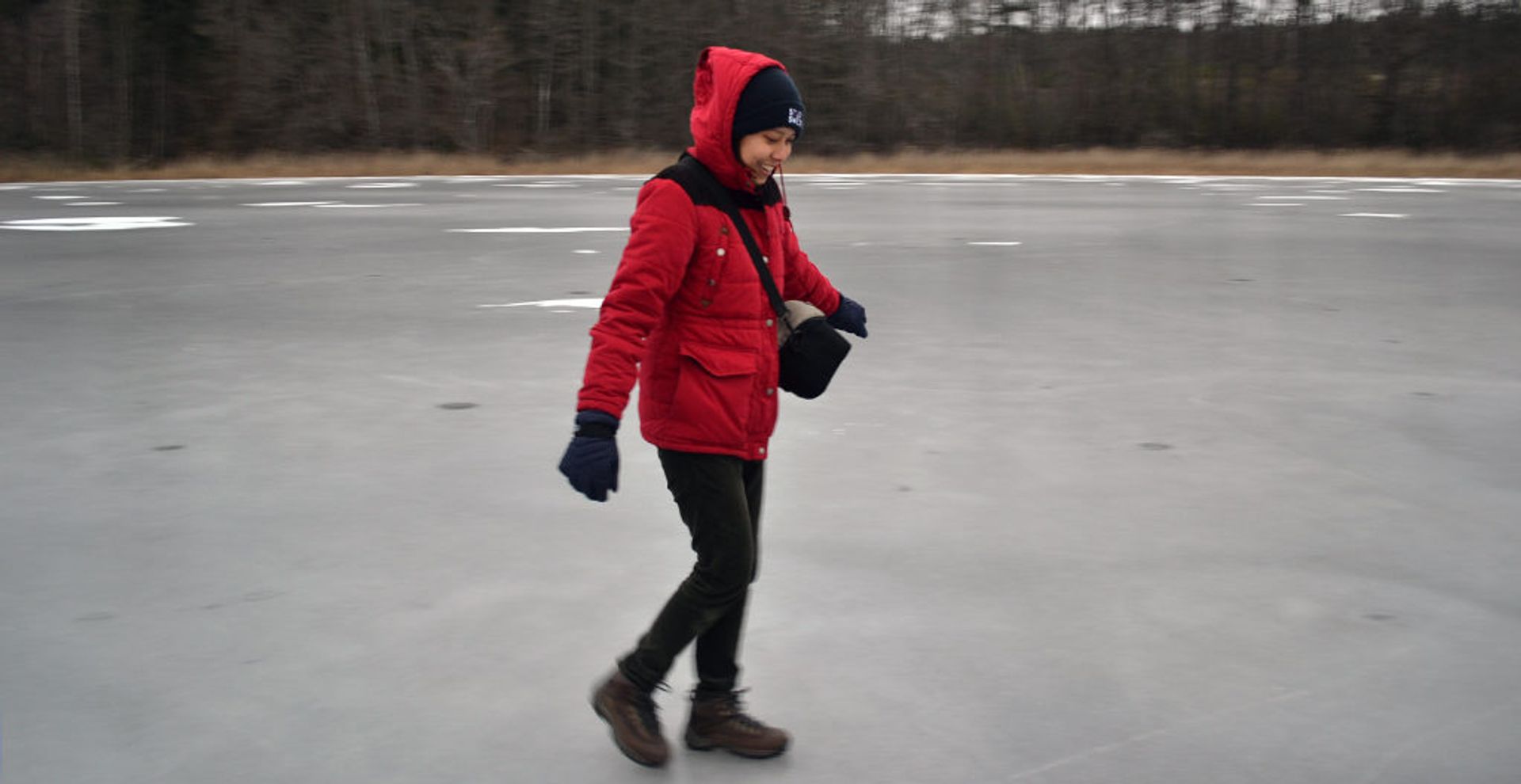 Walking on frozen Ramsen lake