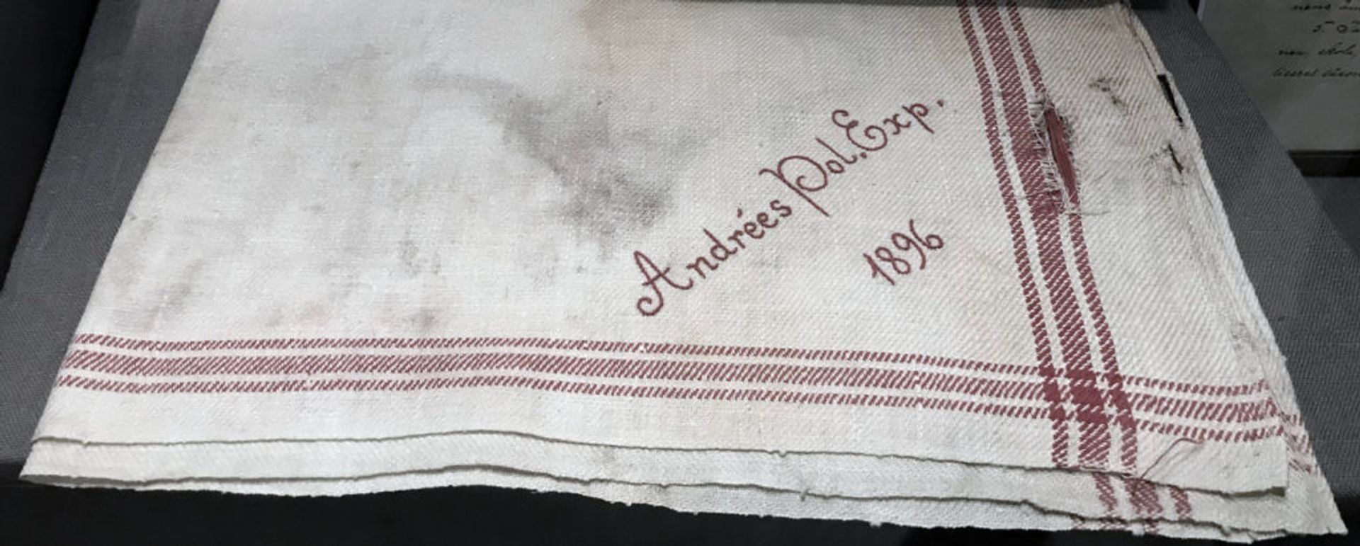 Tea towel, an artefact from the expedition