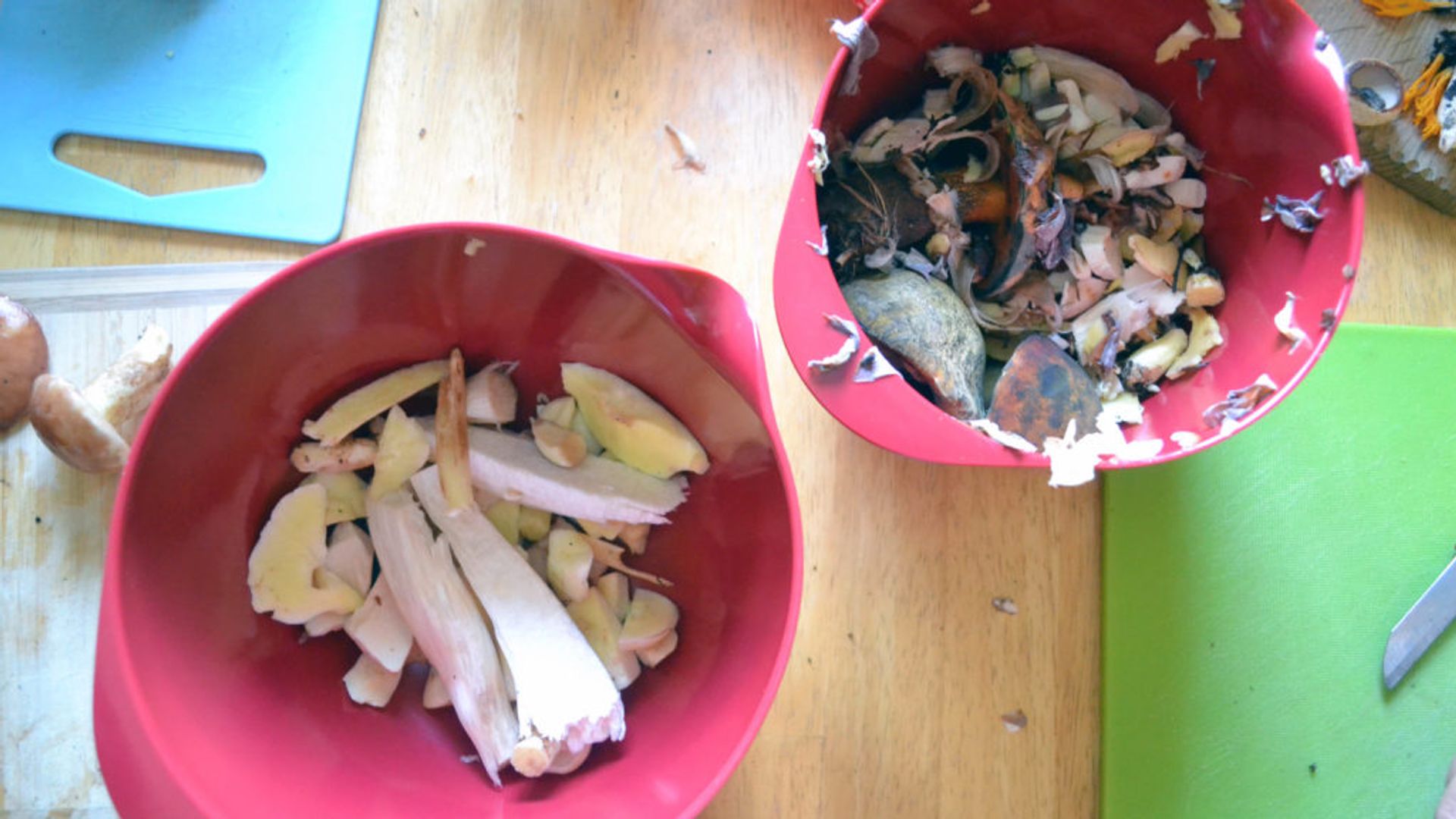 The amount of mushrooms to be cooked are often less than the one get thrown away (Source: Sania)