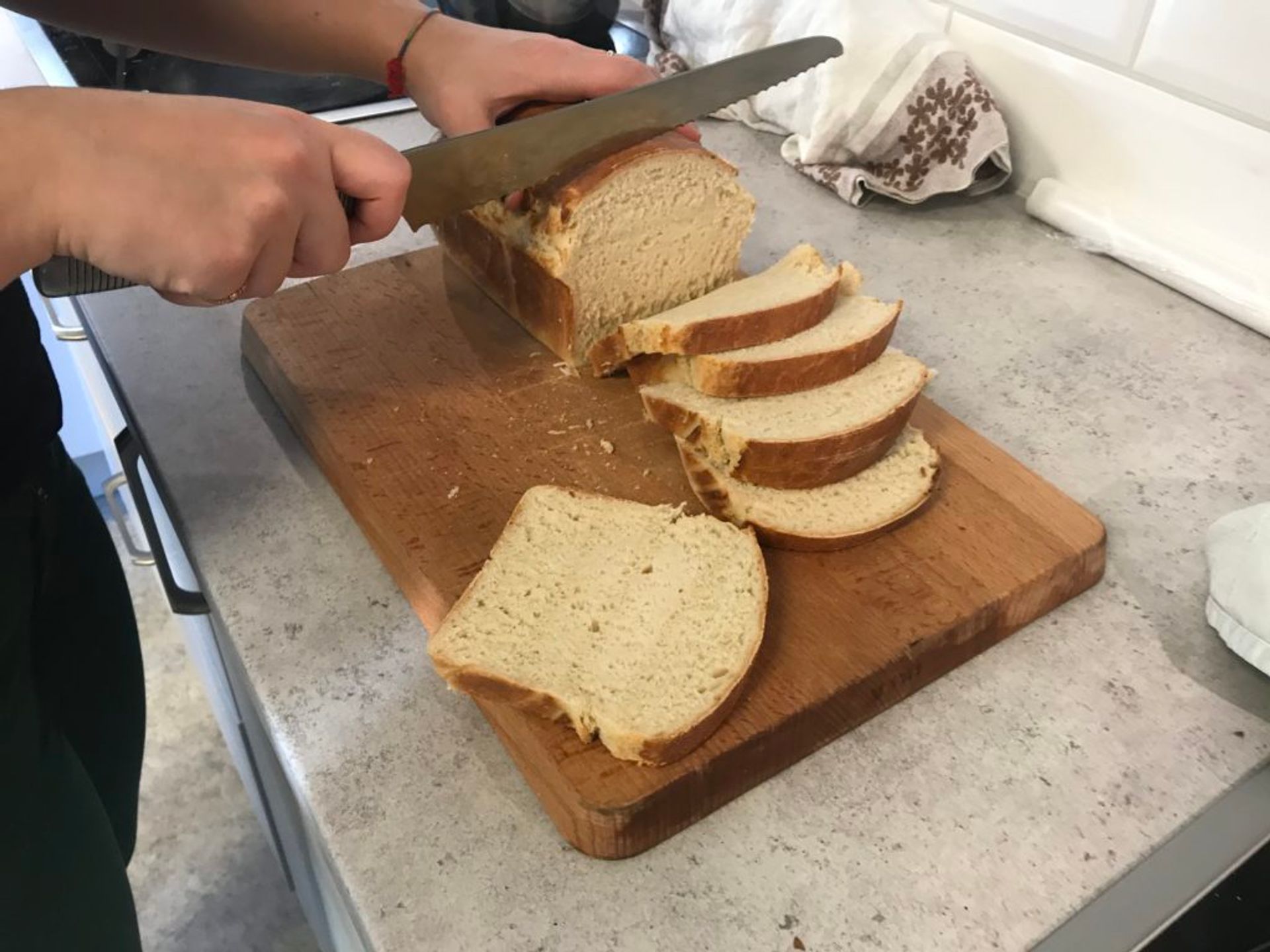 slicing bread