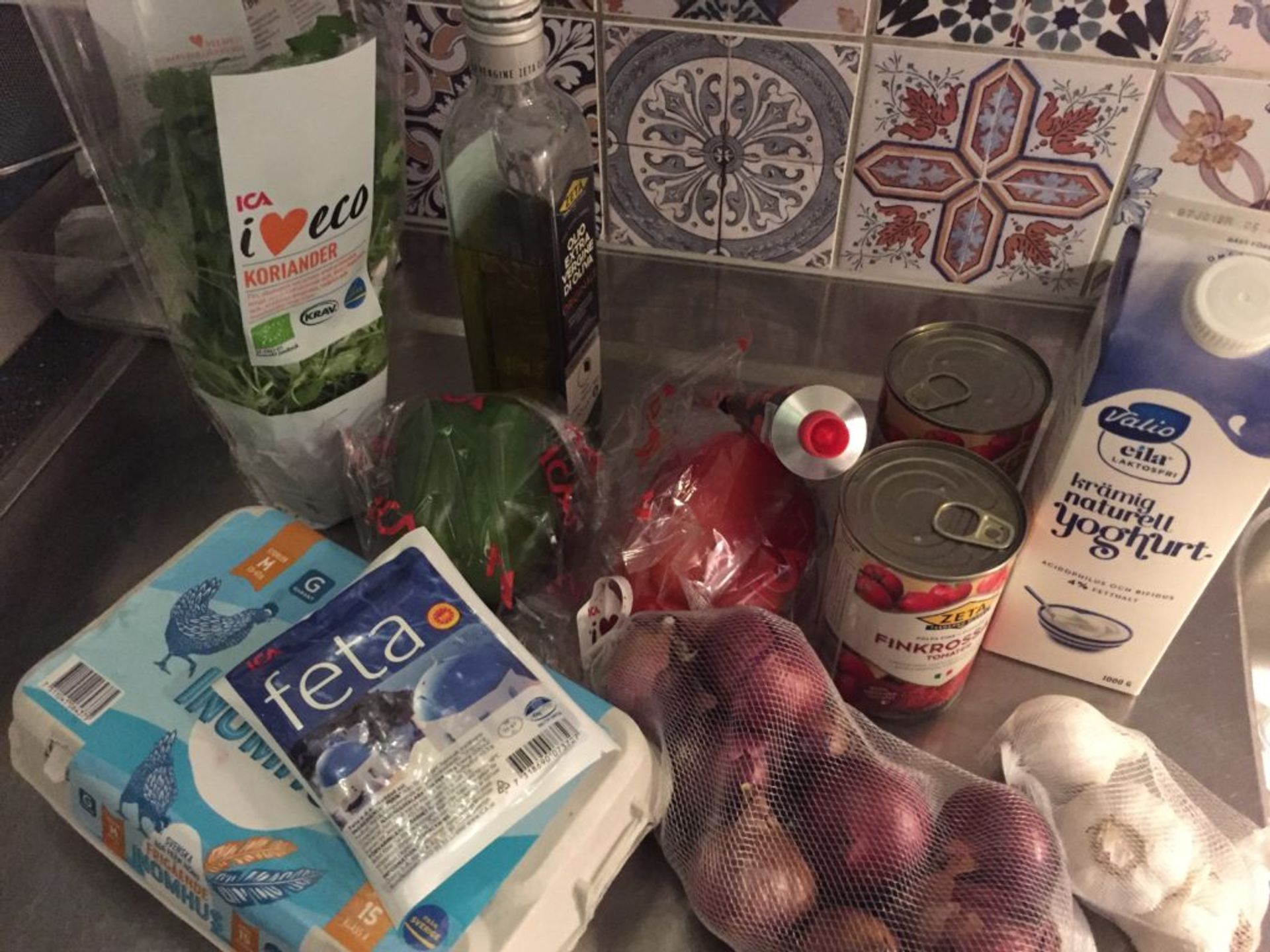 Ingredients for shakshuka 