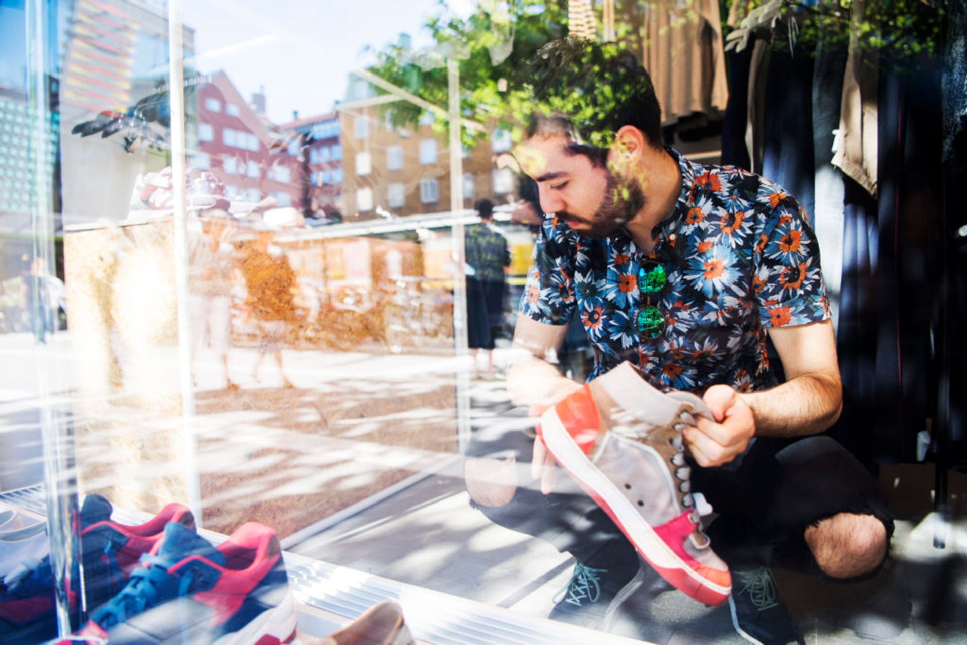 Second hand shopping/ Credit: Simon Paulin/imagebank.sweden.se