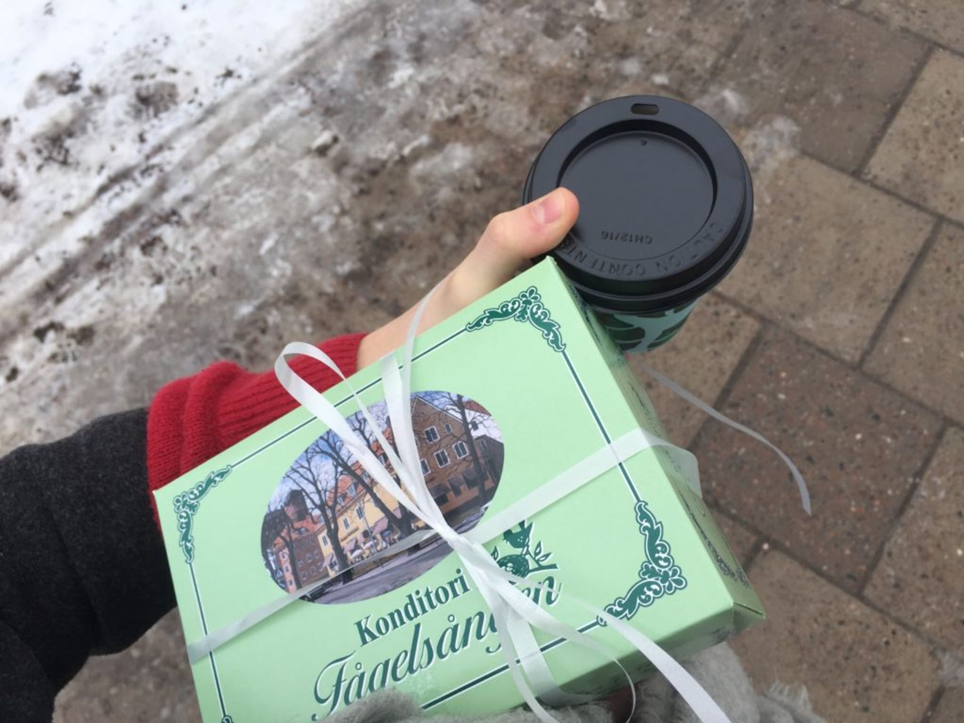 A gift-wrapped semla box! / Photo credits: Emma 