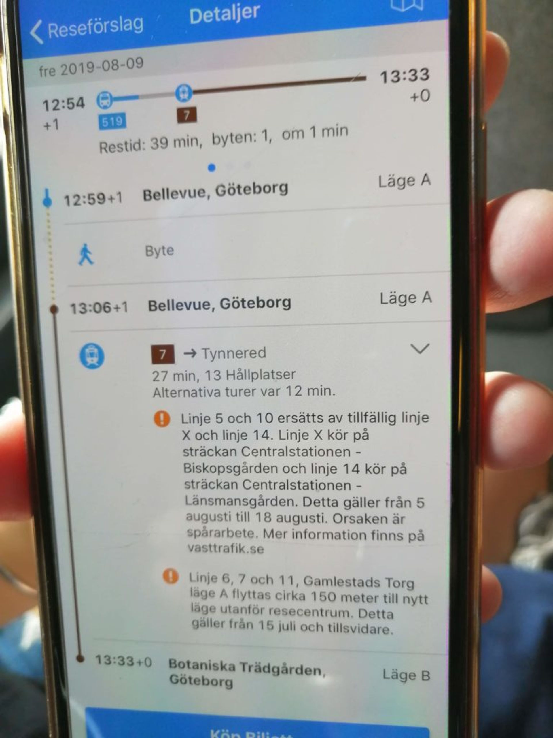 Västtrafik app showing directions.