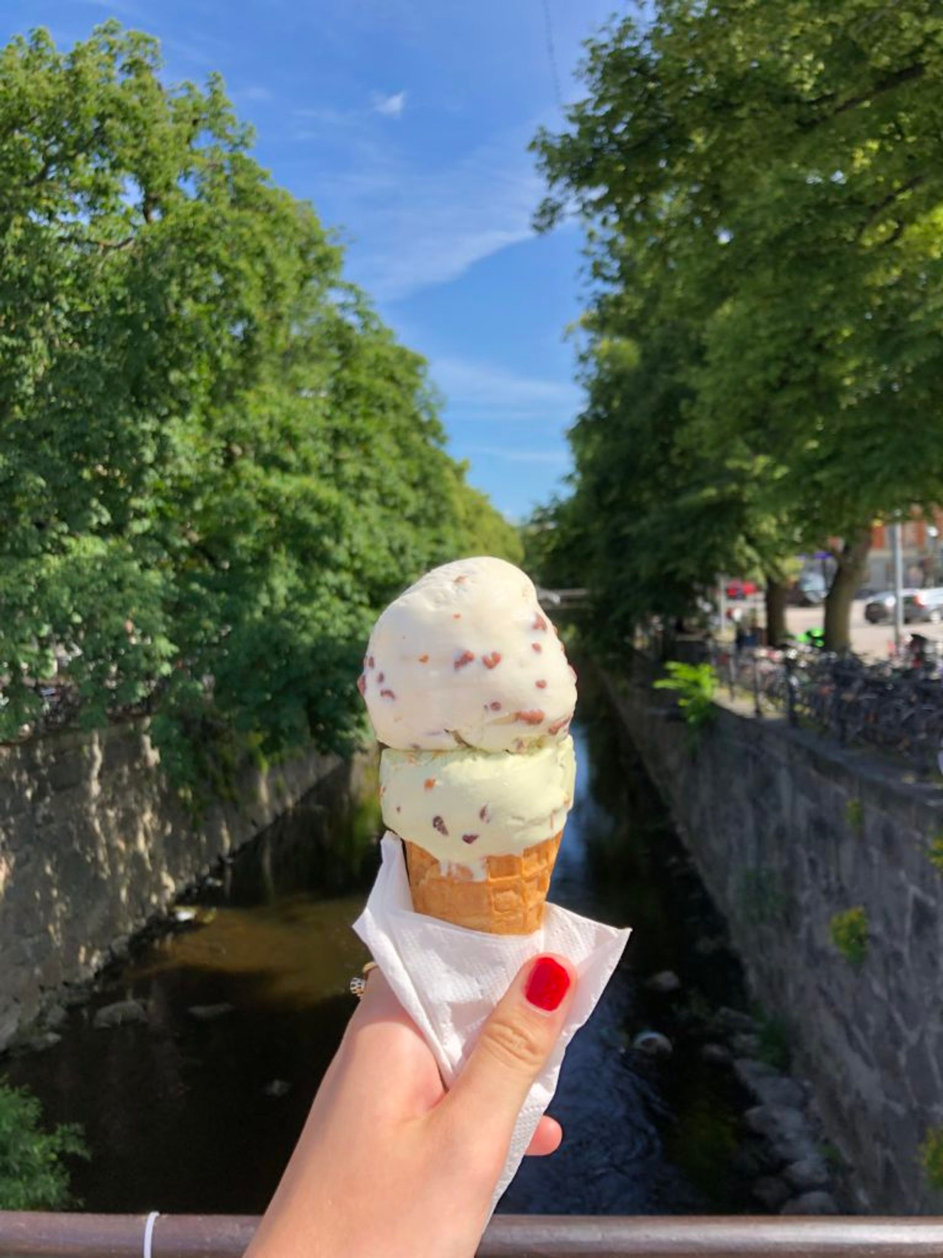 Caramel and pistachio ice cream, Uppsala 2019 