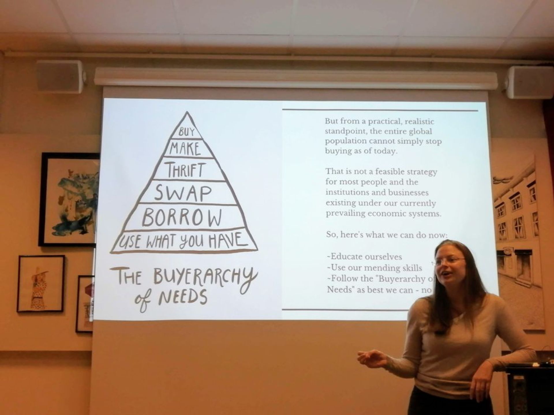 Cirrus presenting The Buyrarchy of Needs at 2019 Hållbar Student Handcraft and Mending Workshop