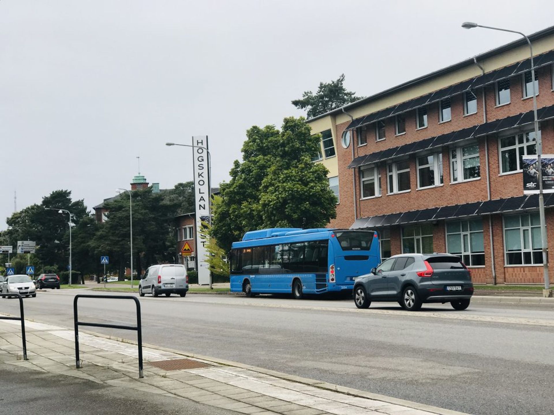 A bus parked outside a university