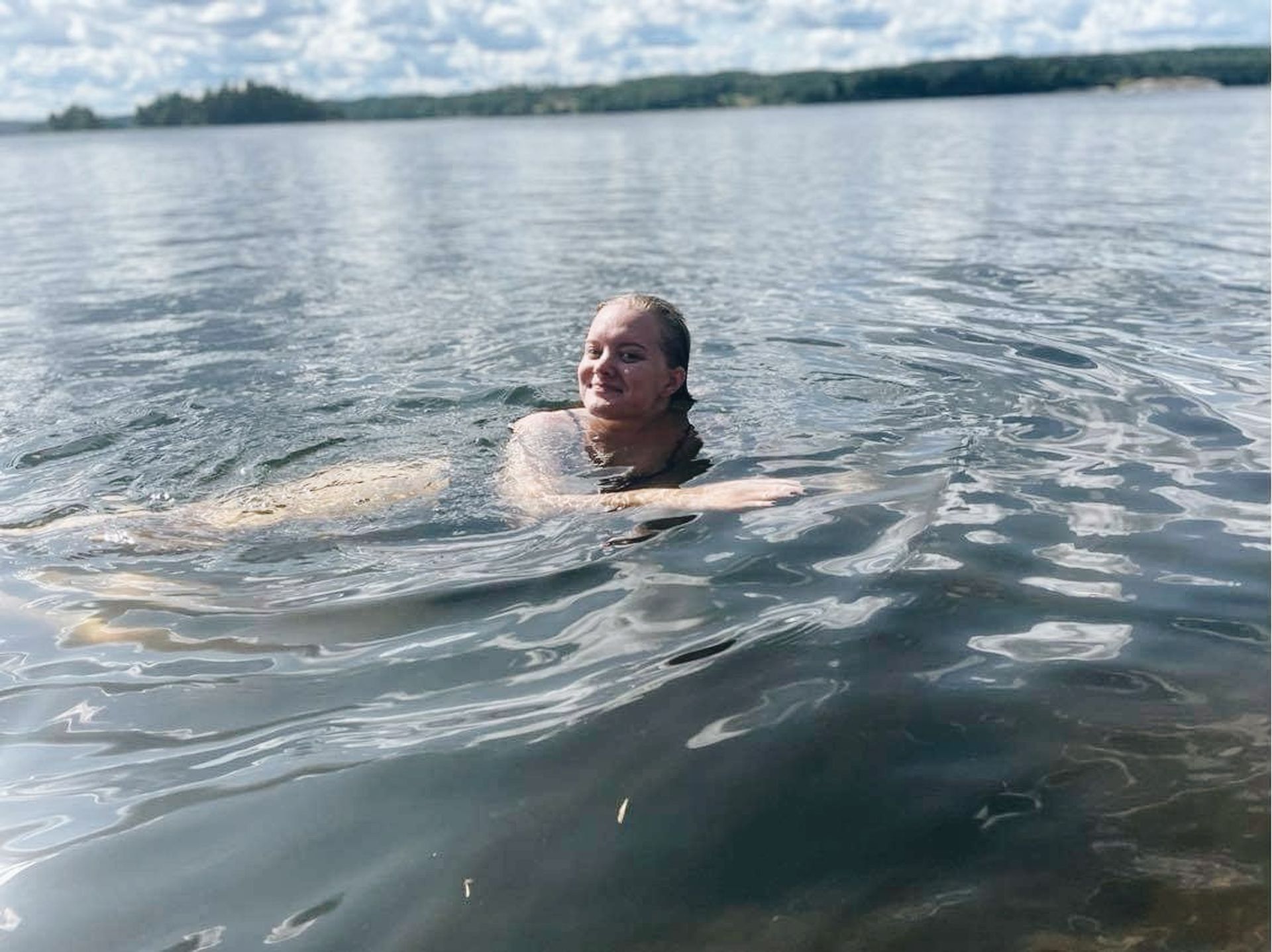 picture of girl swimming