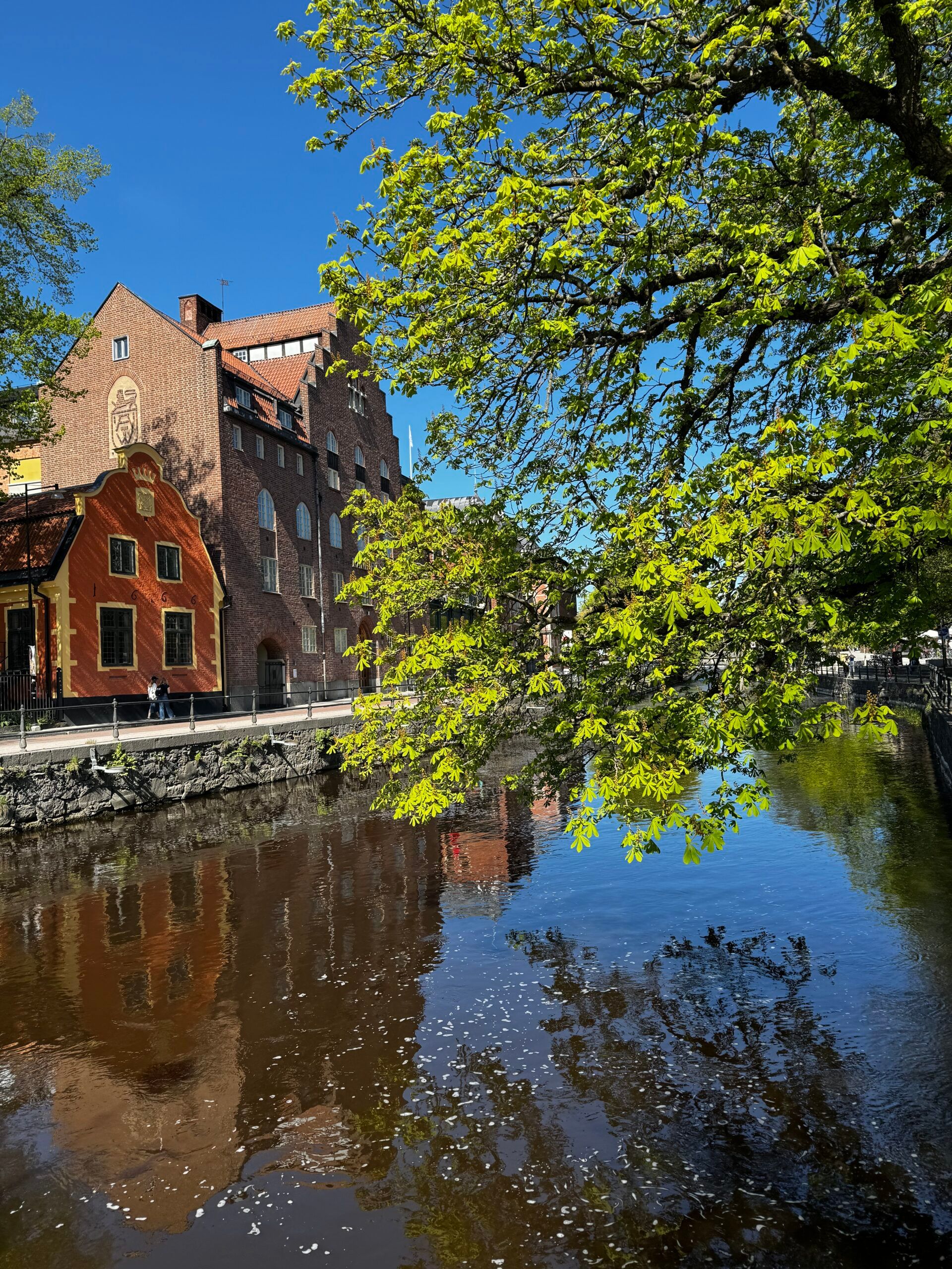 A photo of gamla Uppsala during the summer